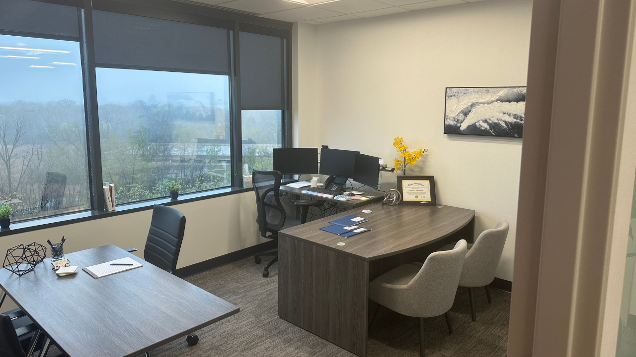 Bernicke Wealth Management - Minnetonka Office - Desk